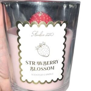 Studio 220 Strawberry Blossom Scented Candle Glass Jar Pink Wax Strawberry